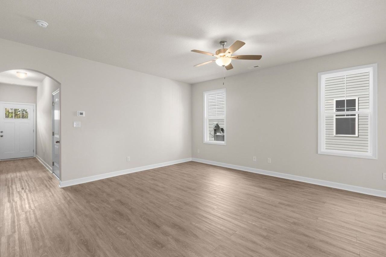 2033 Folkstone Woods Ln - Photo 5 of 27