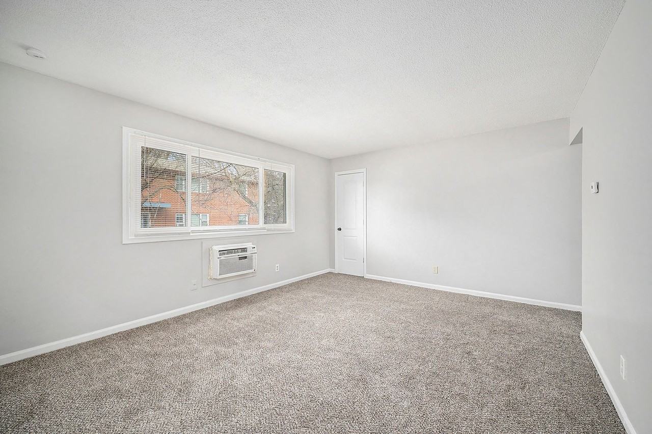 1616 Washington Ave #04 - Photo 3 of 11