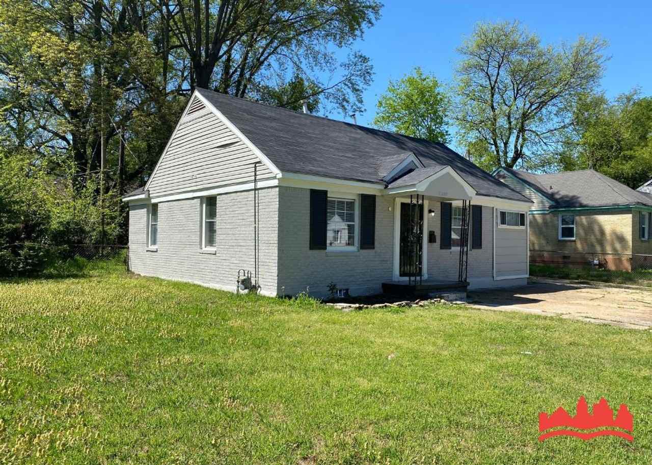 2302 Alameda Ave - Photo 5 of 17