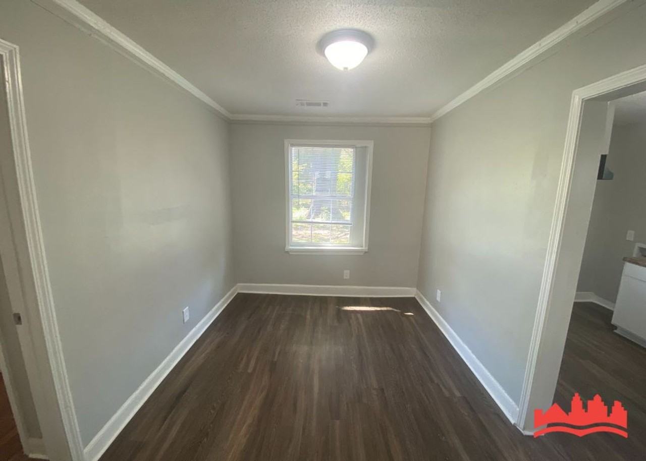 2302 Alameda Ave - Photo 7 of 17