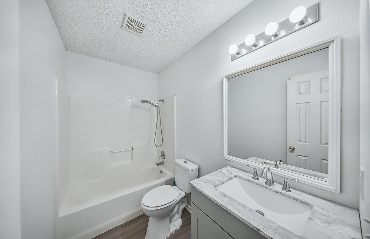 1001 1001 N. Main - 2 #2 - Photo 6 of 18