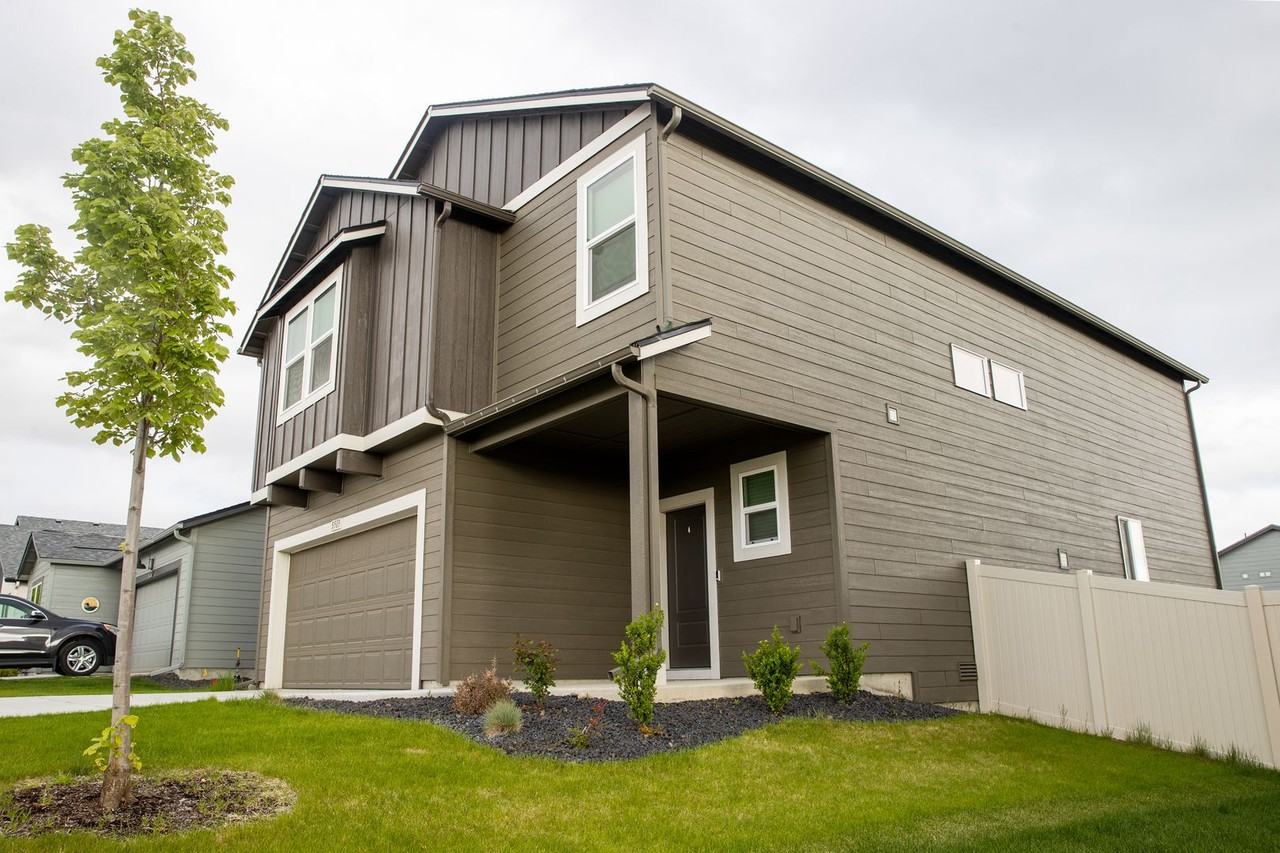 5513 W Morgantown Ln - Photo 3 of 35