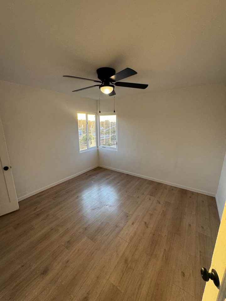 152 Jordan St - Photo 5 of 26