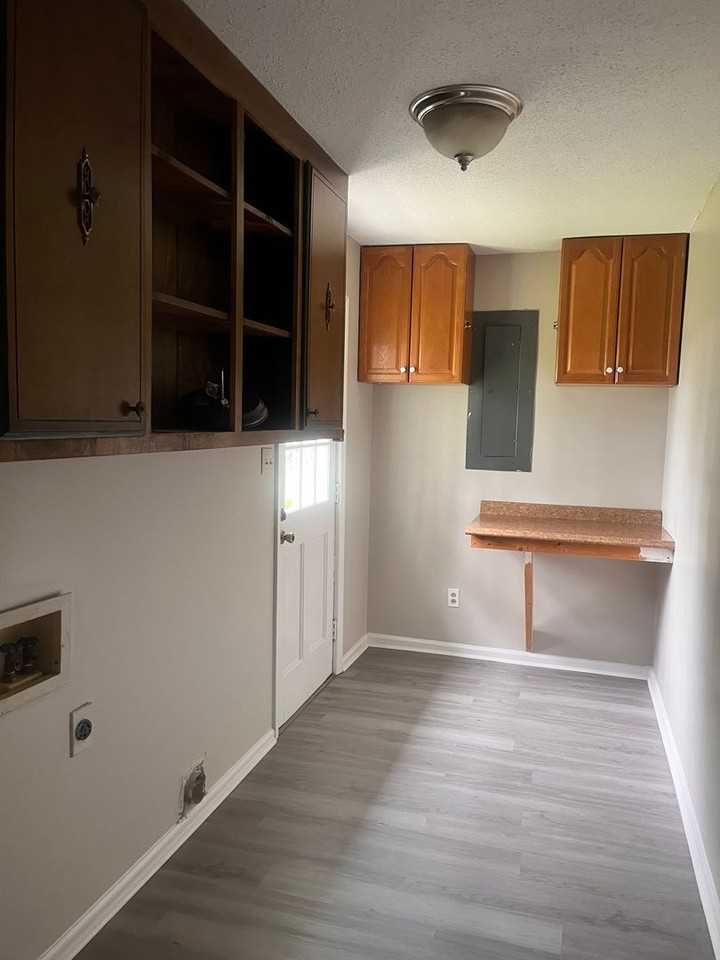 5351 Golf Dr - Photo 3 of 11