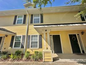 2926 Sw 35th Pl - Photo 1 of 1