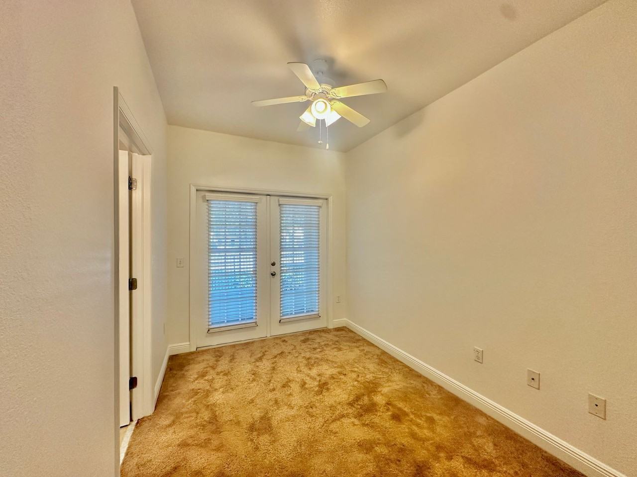 2926 Sw 35th Pl - Photo 6 of 13