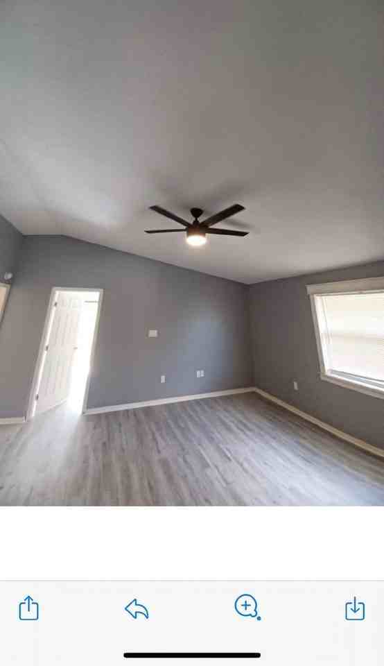 415 W Circlewood St - Photo 3 of 10