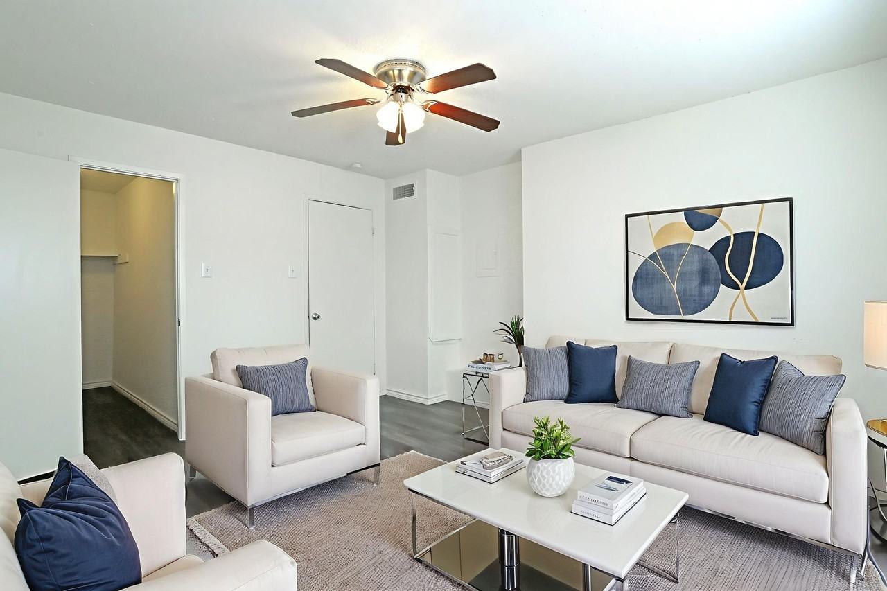 Villas at Mueller - Photo 3 of 42