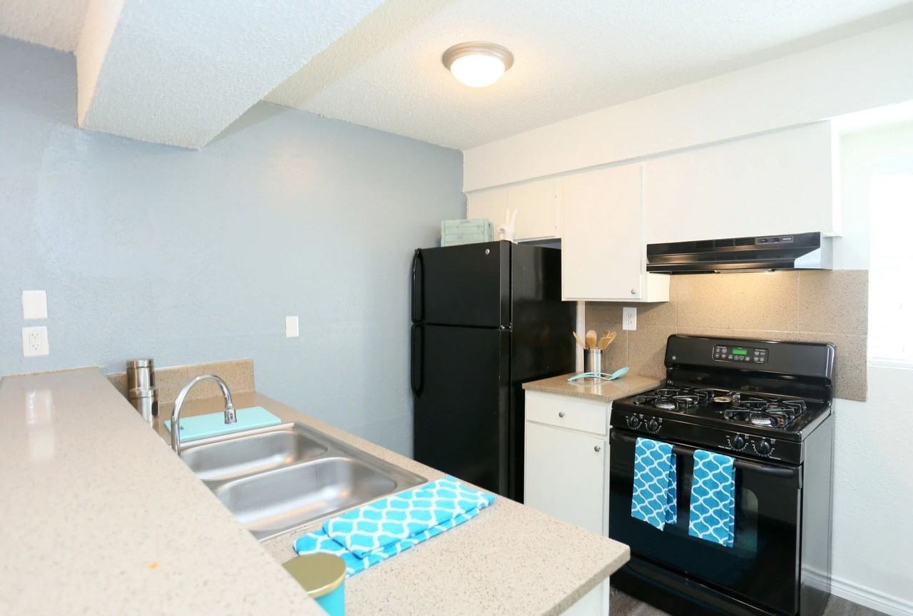 Villas at Mueller - Photo 6 of 42