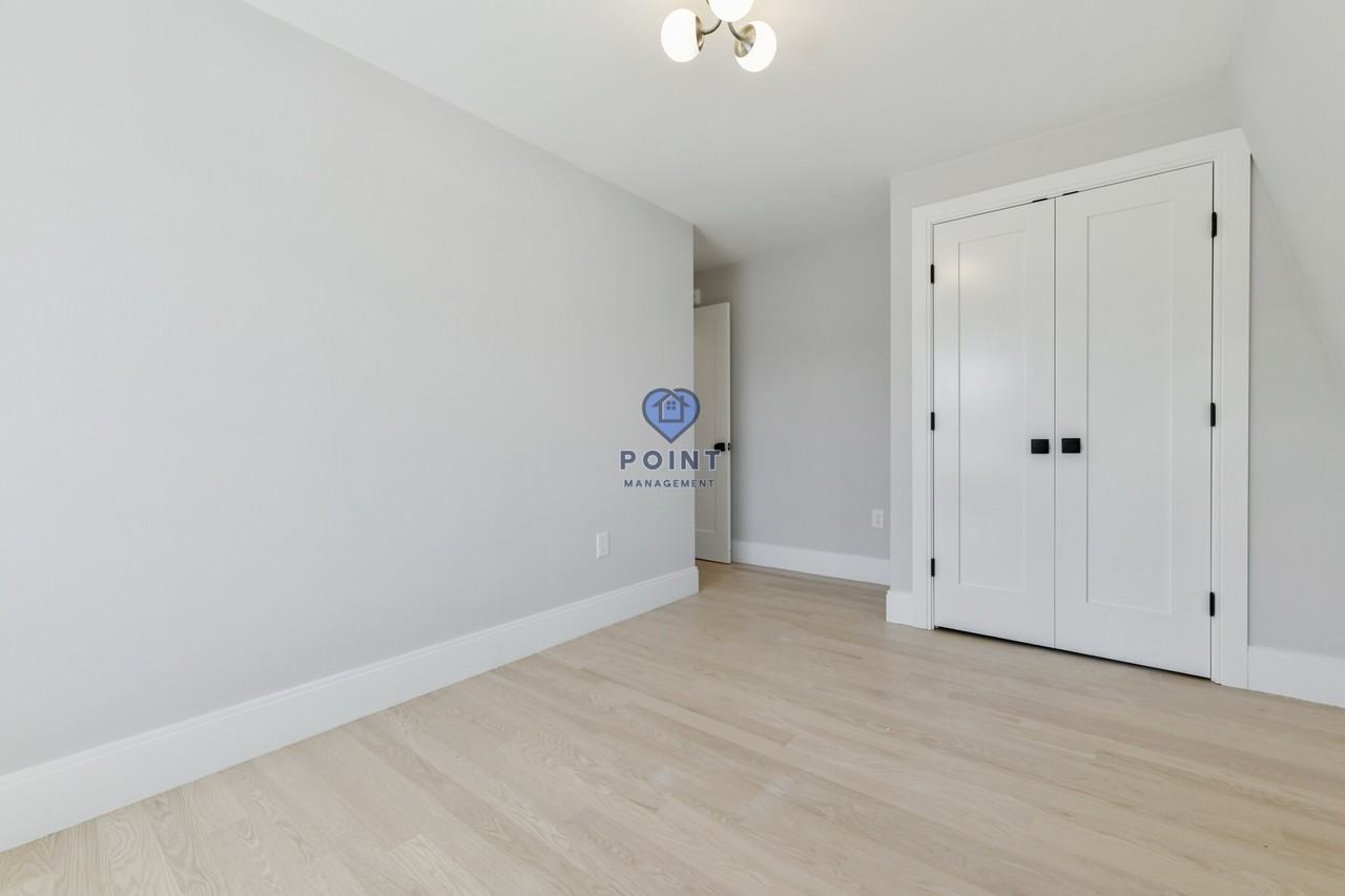 229 Princeton St #2 - Photo 5 of 6