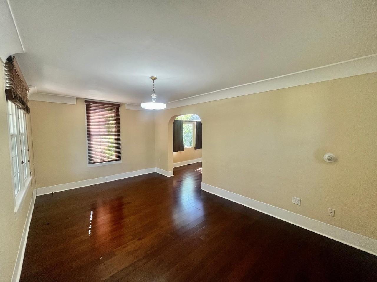 421 E Dale St - Photo 3 of 14