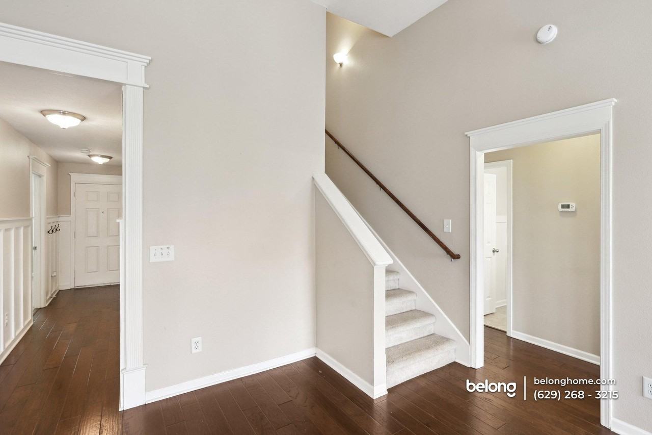 404 Birdstone Dr - Photo 6 of 17