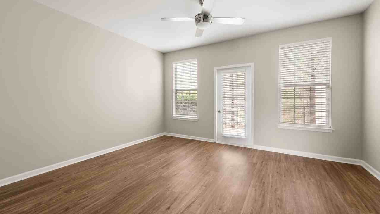 Summit Crossing - Photo 6 of 31