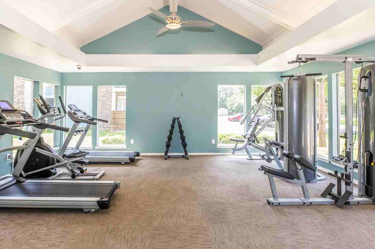 Diamond Loch Apartment Homes - Photo 5 of 52