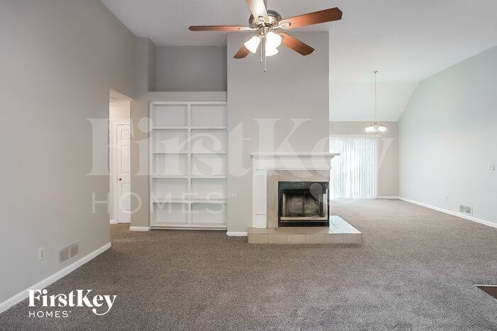 2608 Plantation Way - Photo 3 of 15