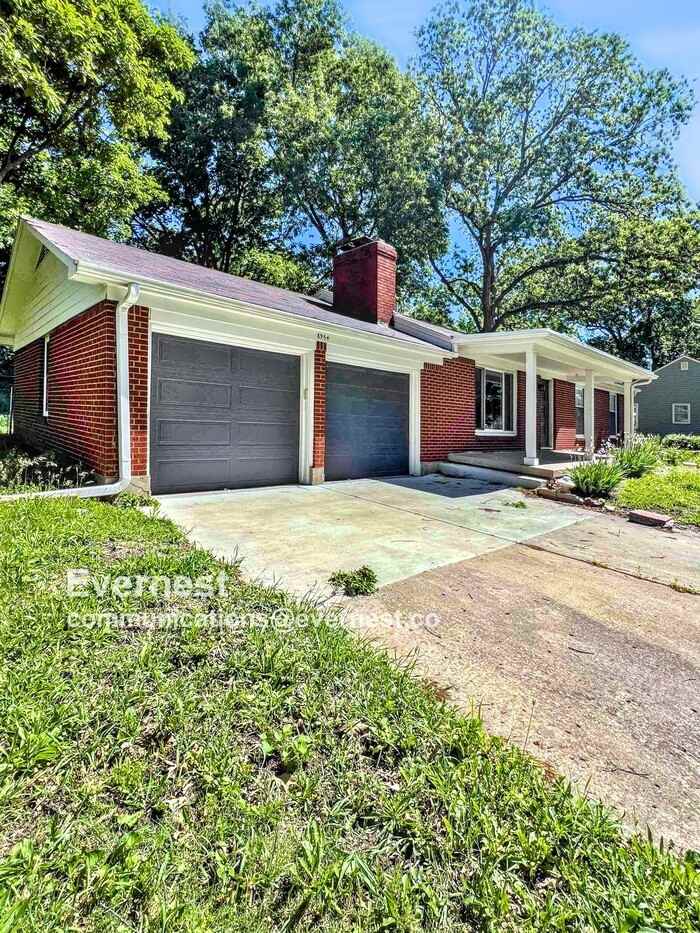 8954 Leeds Rd - Photo 2 of 24