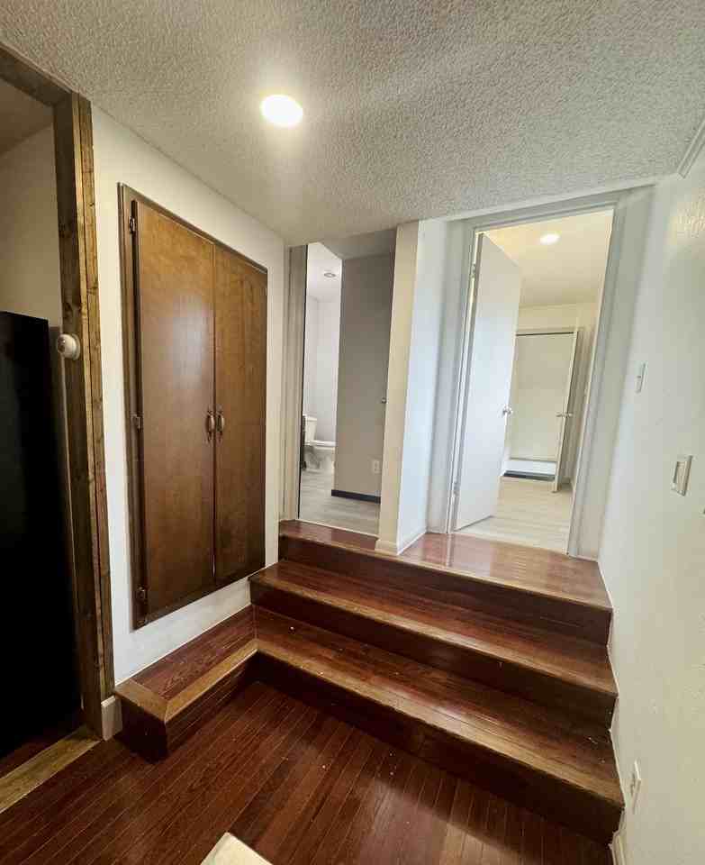 905 L St #NA - Photo 3 of 18