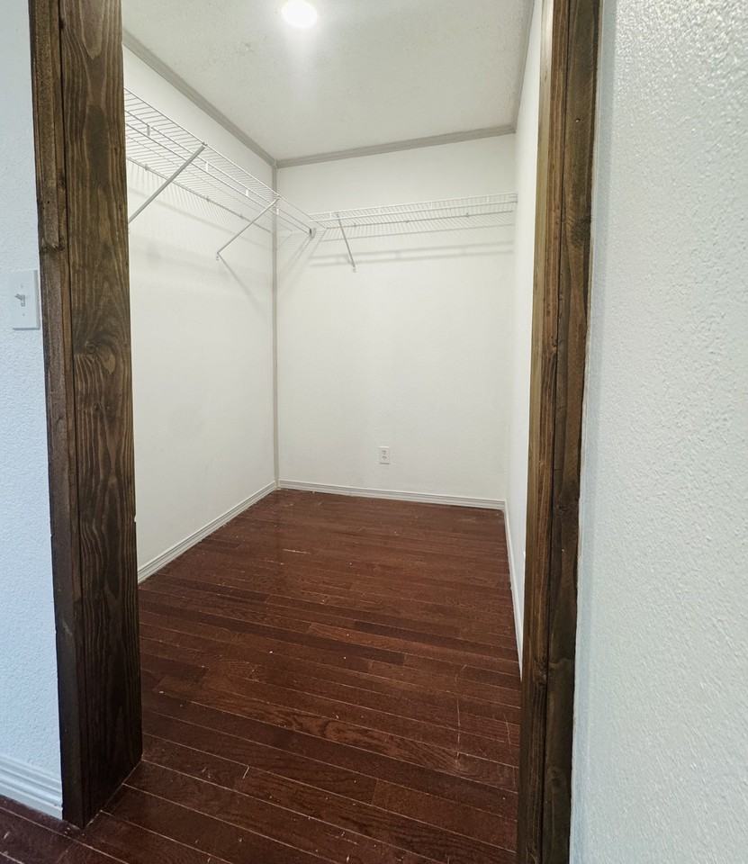 905 L St #NA - Photo 7 of 18