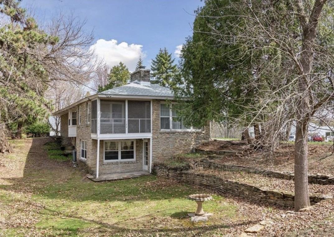 600 Meadow Ln S #NA - Photo 2 of 3