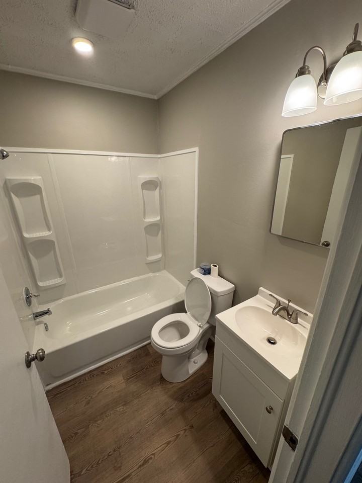 324 Hill St #NA - Photo 3 of 9