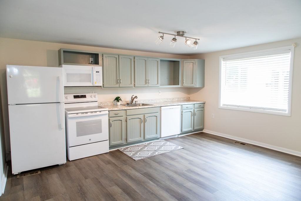 3 Pine St #1 - Photo 2 of 9