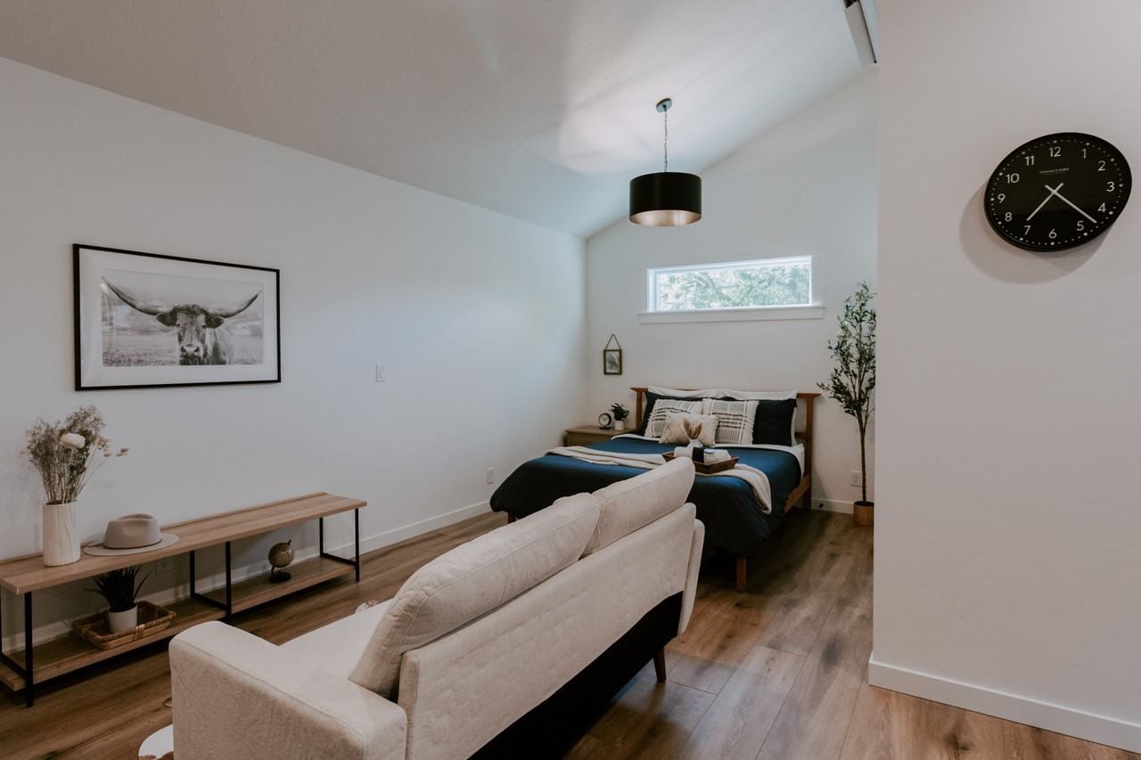 3514 W Anderson St #3514 - Photo 3 of 11