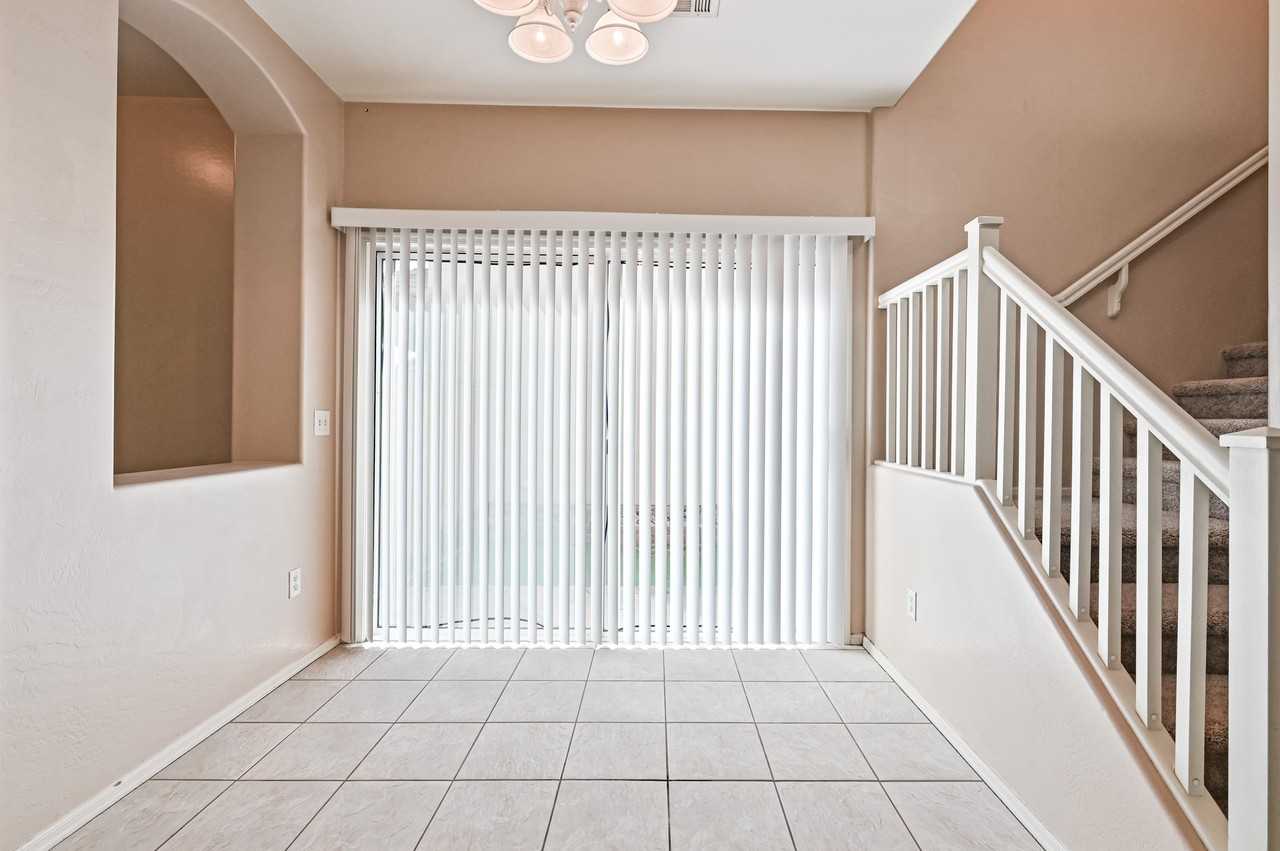 1559 South Larkspur Lane - Photo 7 of 25