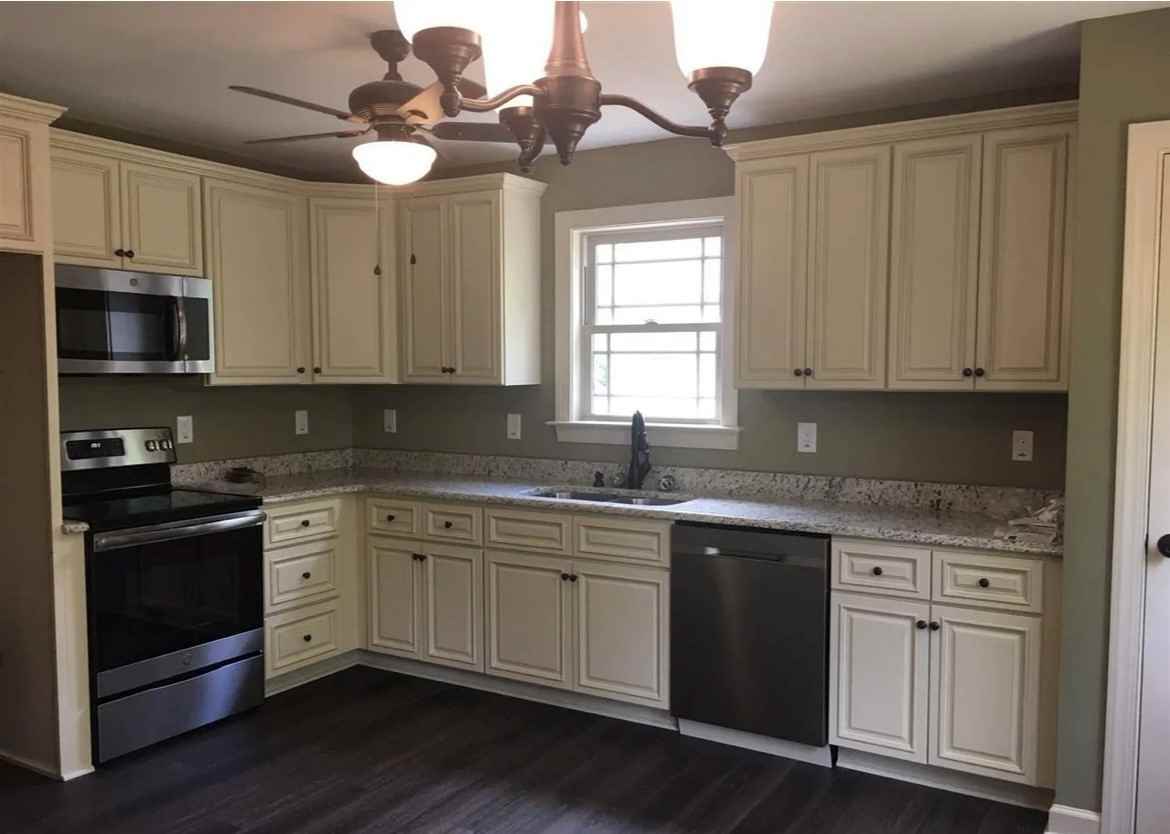255 Sterling Way #NA - Photo 3 of 12
