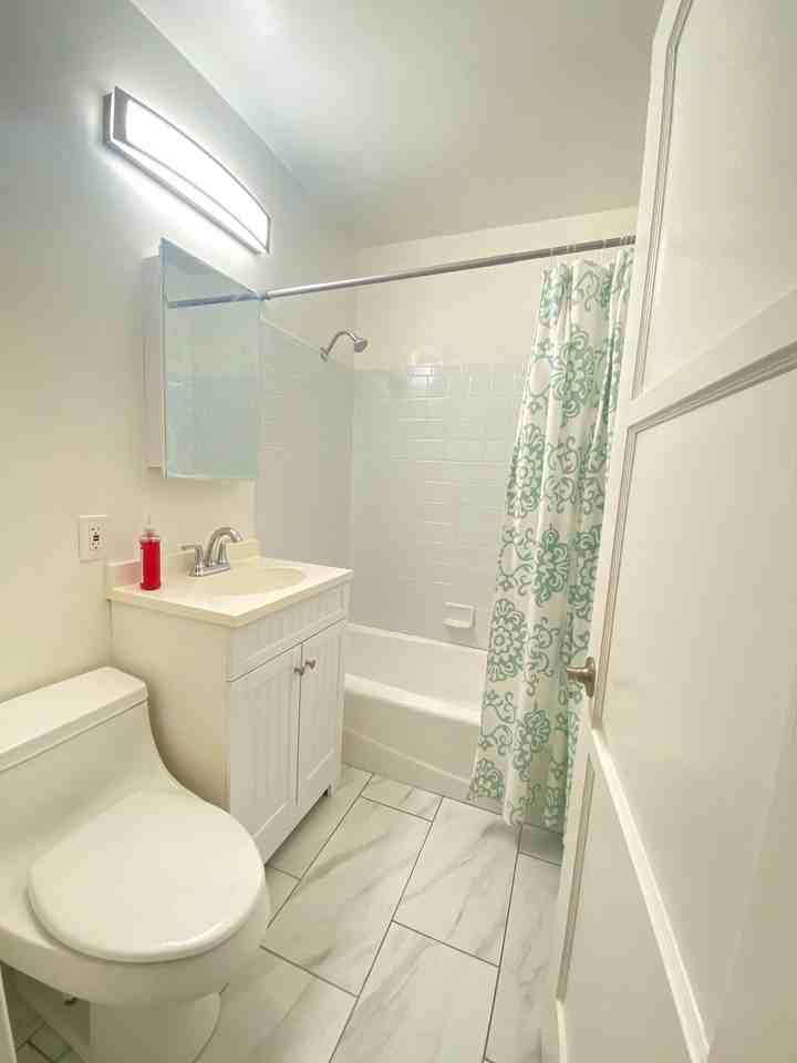 11145 Crestbrook St #2 - Photo 2 of 5