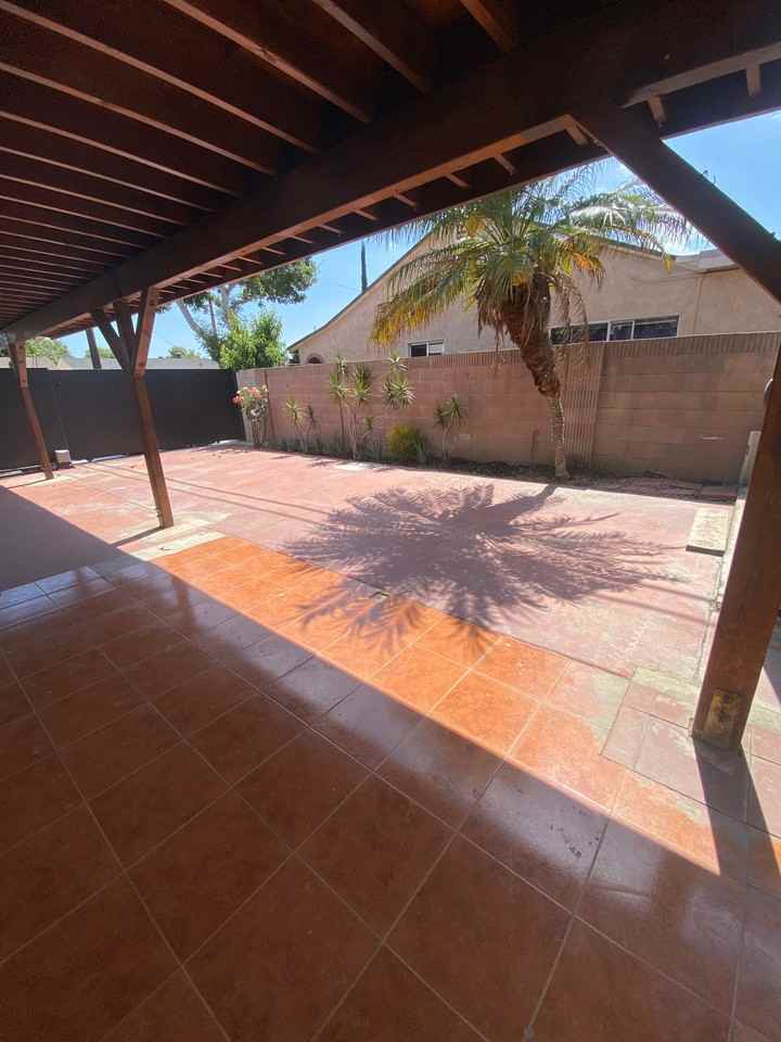 11145 Crestbrook St #2 - Photo 5 of 5