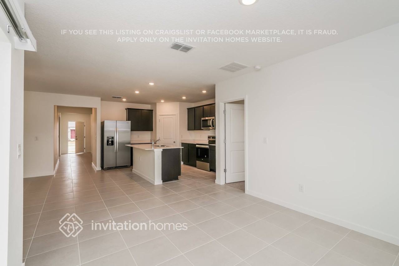 4136 Obsidian Dr - Photo 6 of 17