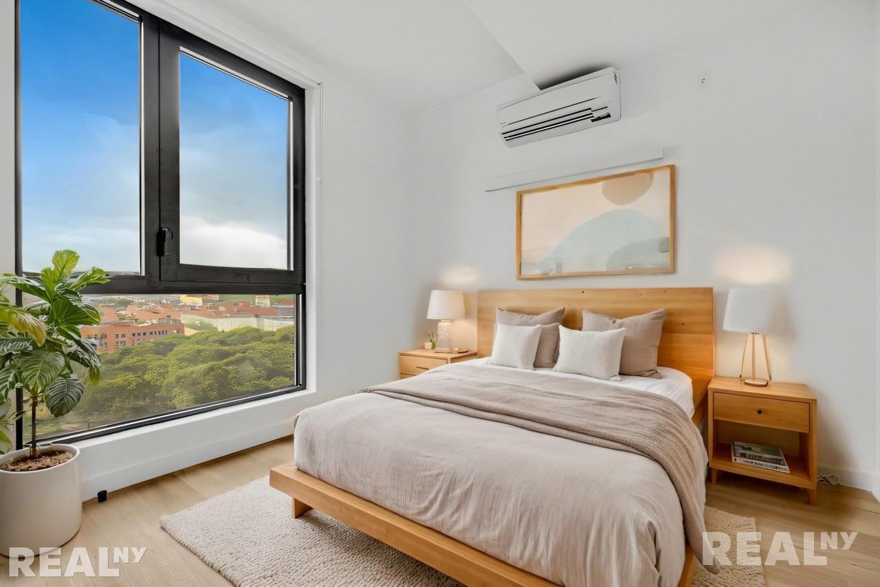 Pacific St #911 - Photo 2 of 8