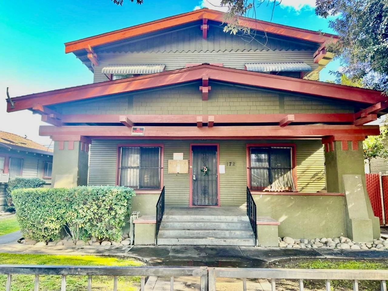 172-176 N. Van Ness Ave - Photo 2 of 2