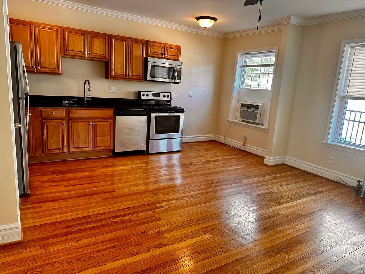 West Pine - Photo 3 of 12