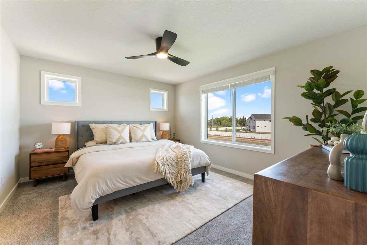 Acclaim of Woodbury – Modern Living, Thoughtfully Designed - Photo 4 of 50