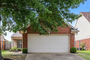 featured image of 1614 Central Trails Dr