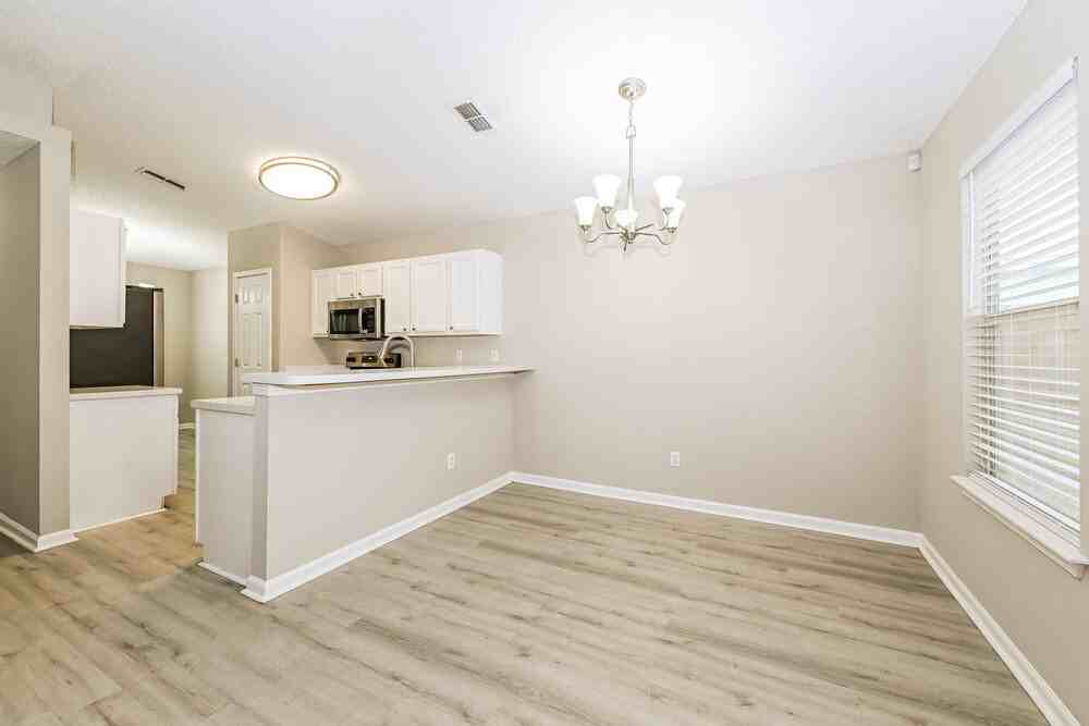 711 Calico Jack Way - Photo 5 of 16