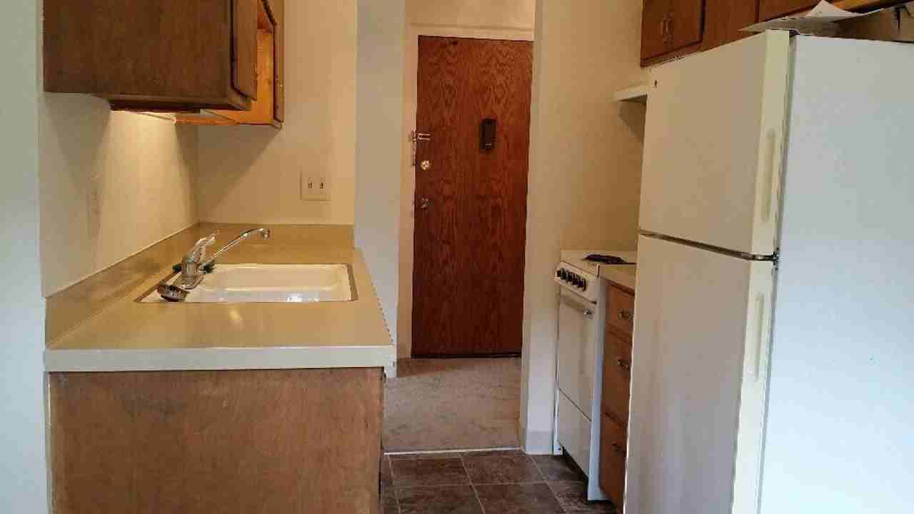 1709 Ferry - Photo 2 of 5