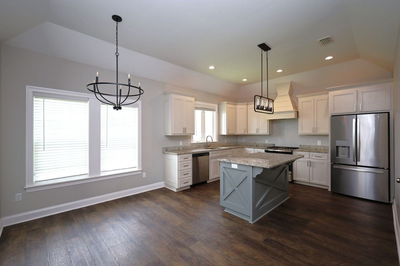 121 Floyd Mcneal Dr - Photo 3 of 19