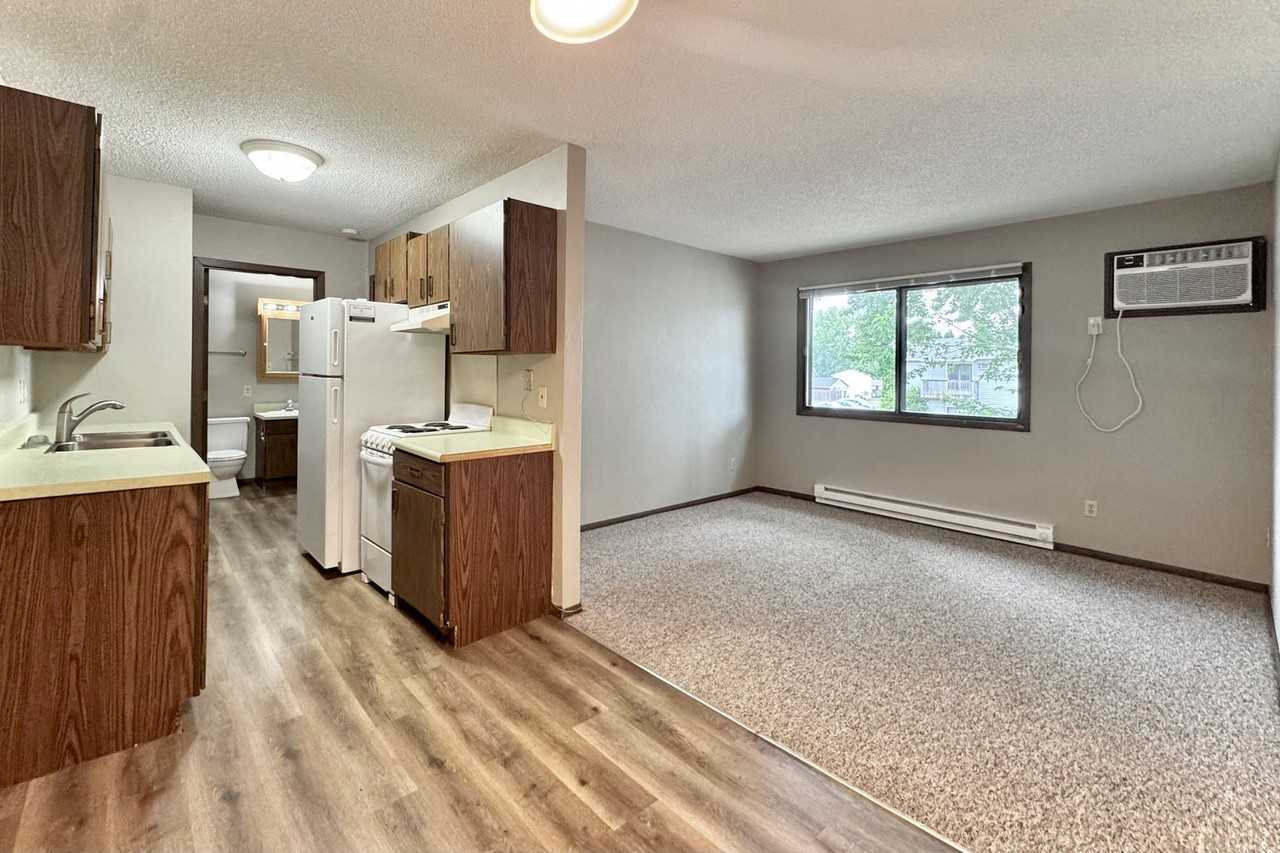 Glen Park 01 - Photo 5 of 28