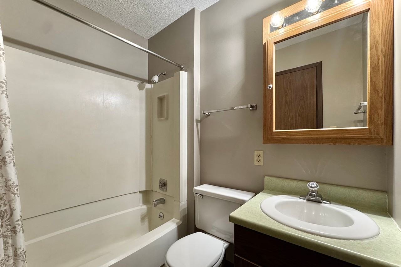 Glen Park 01 - Photo 6 of 28