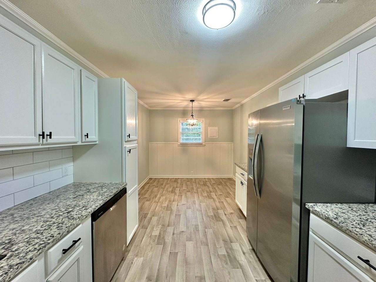 1121 Elizabeth Dr - Photo 7 of 20