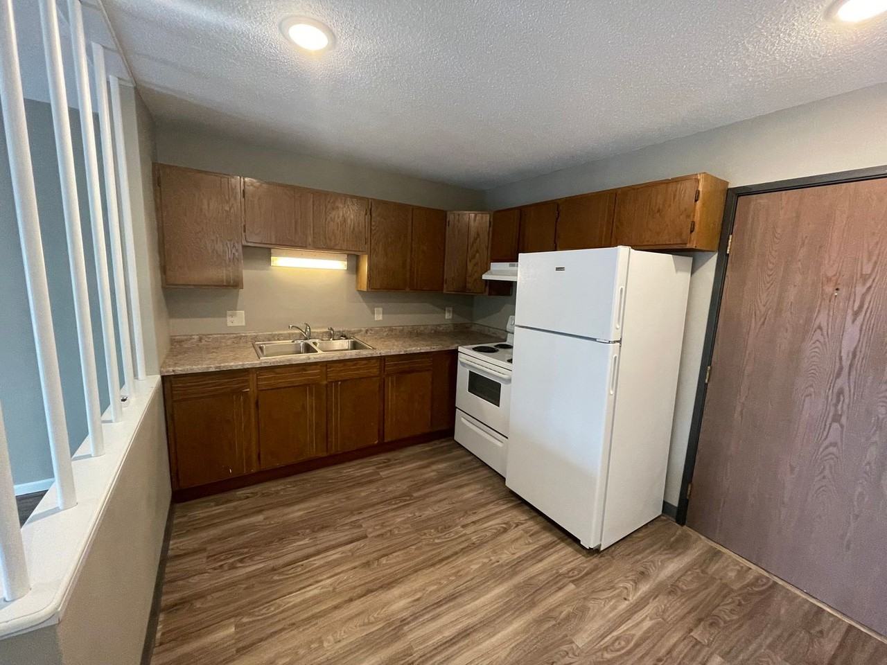 Glen Park 02 - Photo 2 of 39