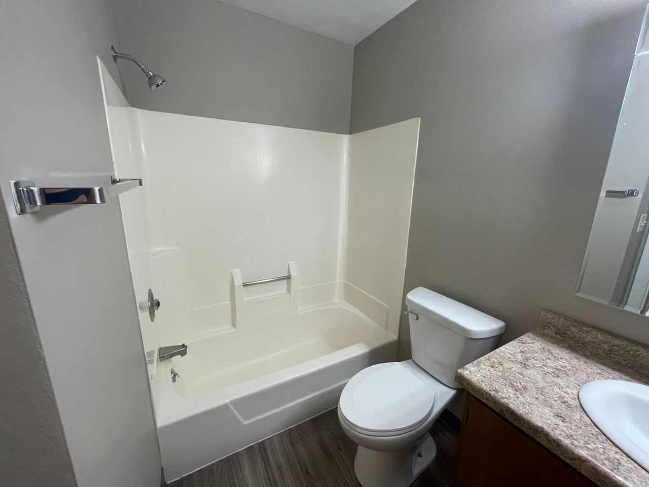 Glen Park 02 - Photo 7 of 39