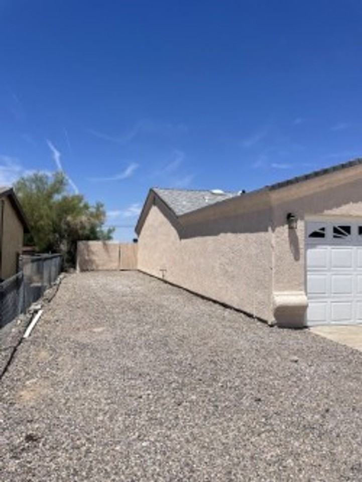 191 Olive Ln - Photo 2 of 24