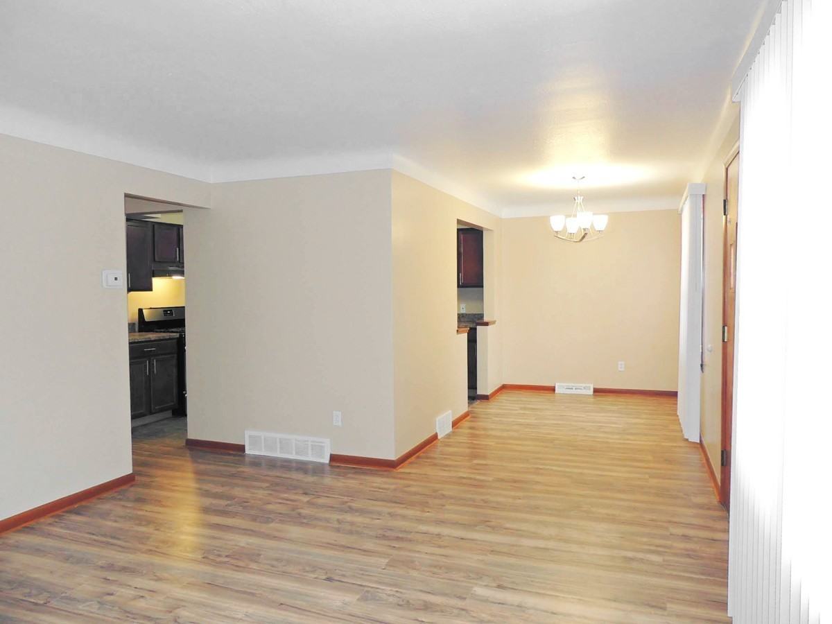 160 W Grace St - Photo 3 of 17