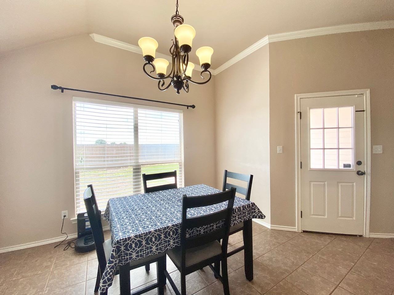 3925 Blair Ln - Photo 5 of 18