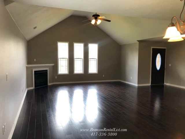 370 Southwoods Way - Photo 2 of 37