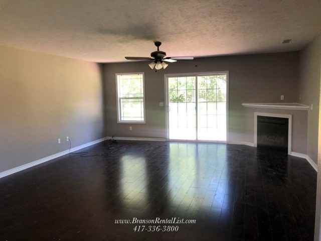 370 Southwoods Way - Photo 6 of 37