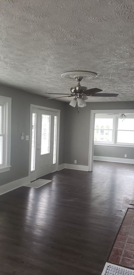 1029 S Buckeye St - Photo 3 of 11